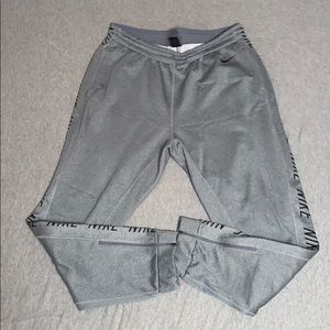 Nike joggers size XL